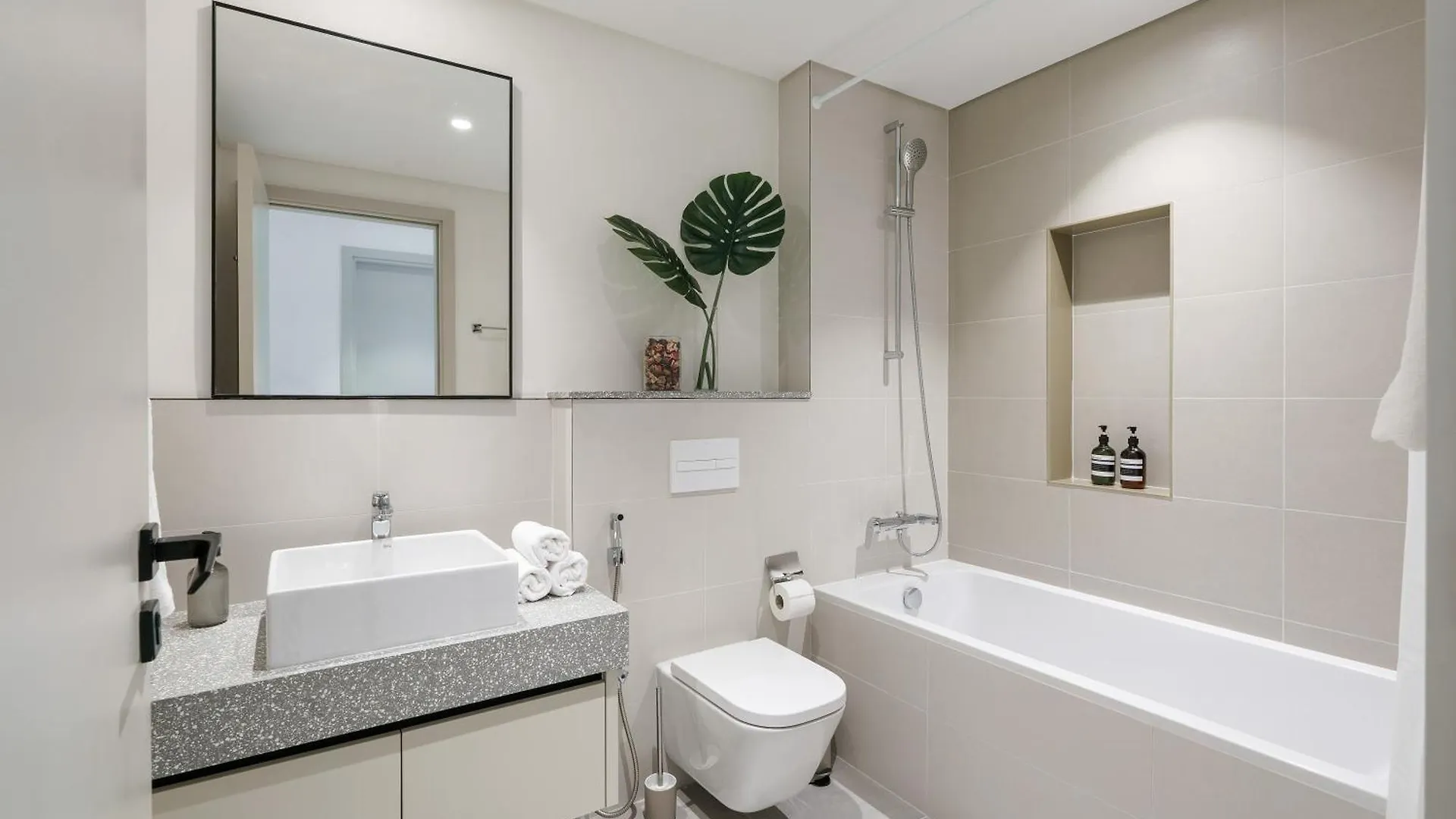 Luxurious 2Br In Beachfront With Marina Skyline View Ντουμπάι Διαμέρισμα