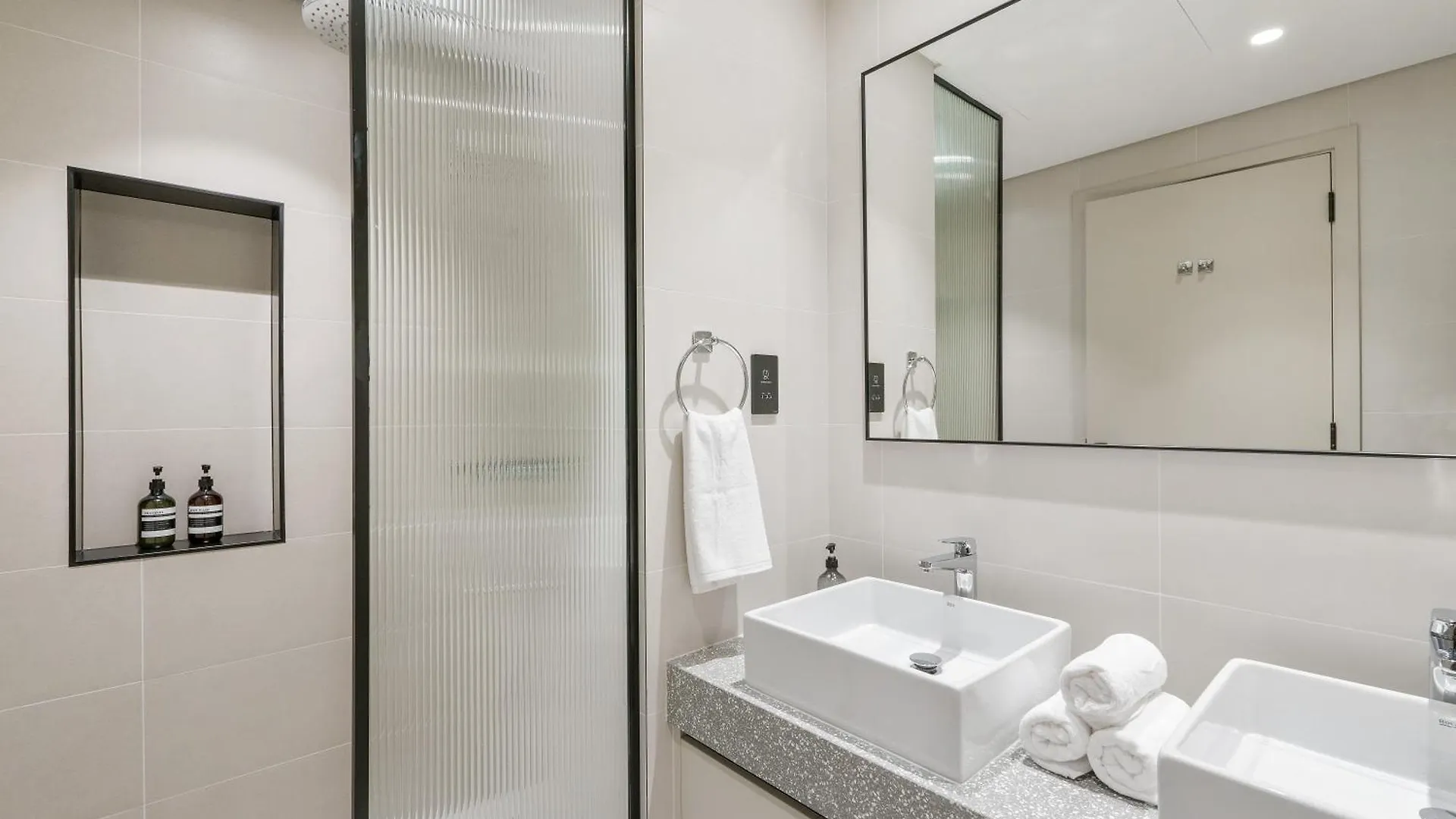 Luxurious 2Br In Beachfront With Marina Skyline View Dubai