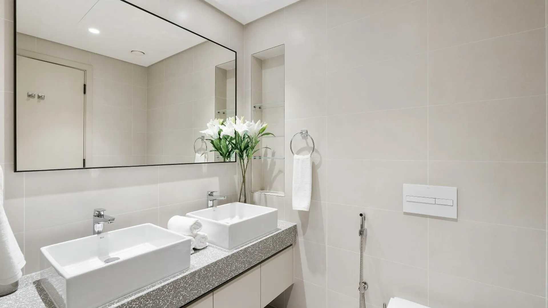 Apartment Luxurious 2Br In Beachfront With Marina Skyline View Dubai United Arab Emirates